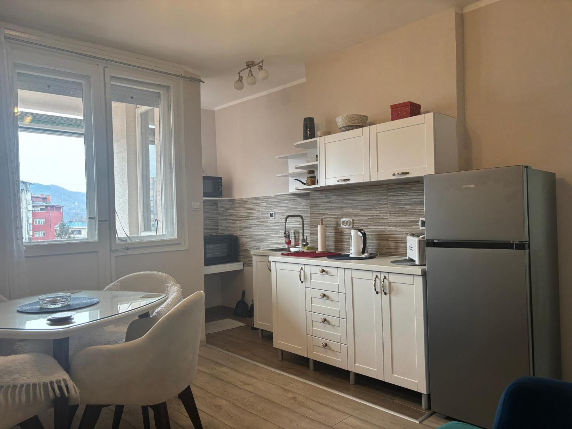 Red Square Apartment Пирот Экстерьер фото