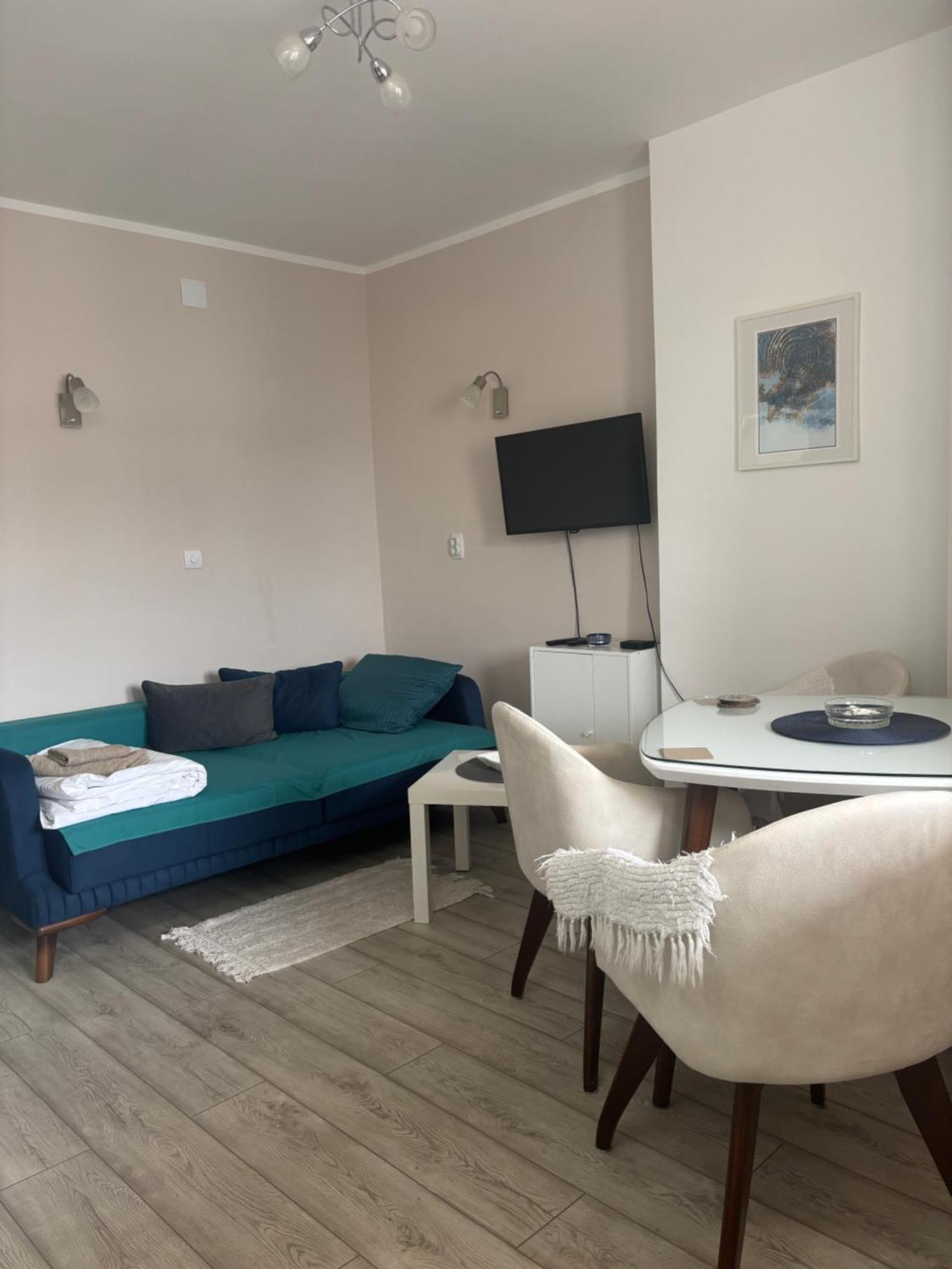 Red Square Apartment Пирот Экстерьер фото