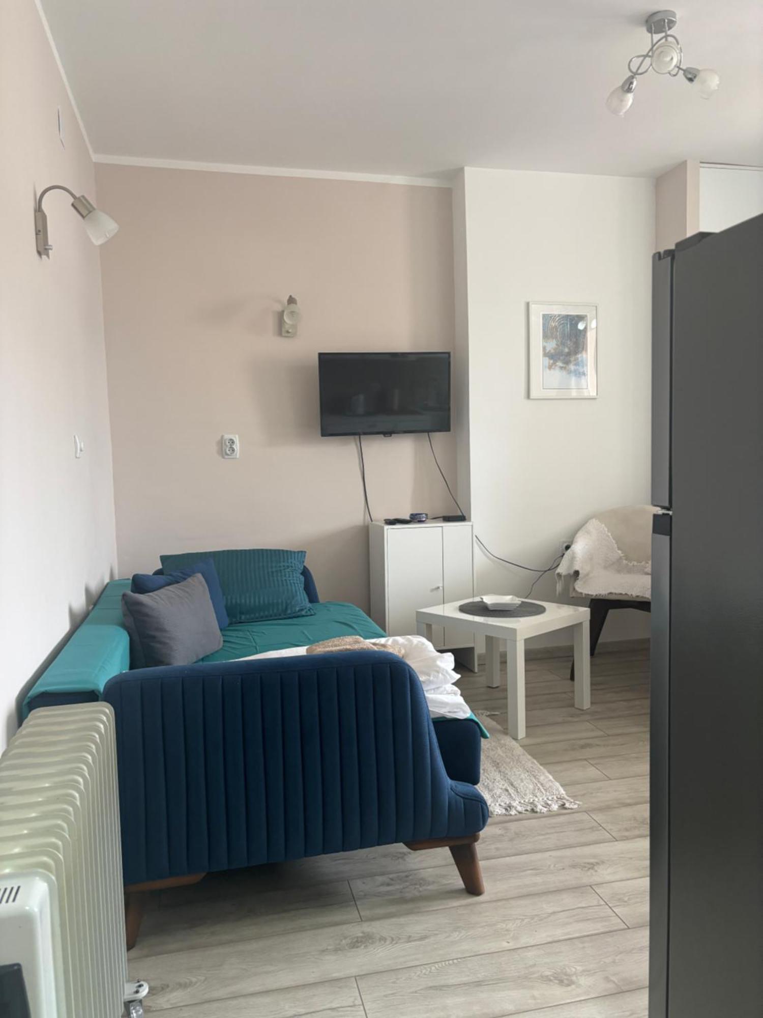 Red Square Apartment Пирот Экстерьер фото